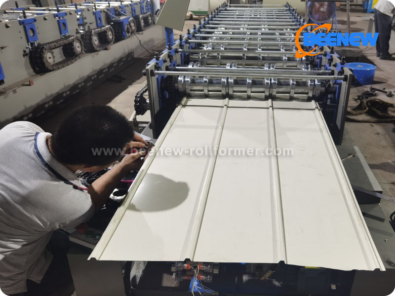 Effektiv və Ölçəklənən Metal İstehsalı üçün Nə üçün Metal Roll Forma Avadanlıqlarını Seçməlisiniz?